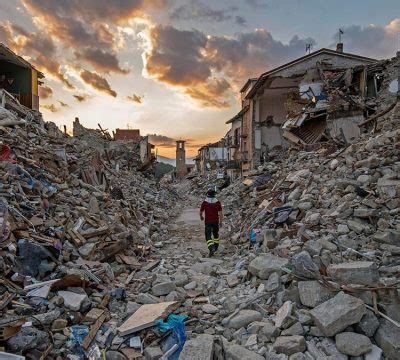 El epicentro del terremoto tuvo lugar a 33 kilómetros al suroeste del distrito de mala, ubicado en el departamento de lima, según el instituto geofísico del perú (igp). Terremoto 8,0 en Perú: Los daños y porqué se percibió en ...
