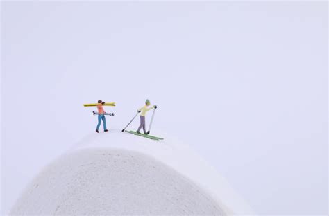 Skiers on toilet paper - Kostenloses Foto auf ccnull.de / pixelio.cc