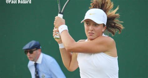 Polish teenager iga swiatek stunned no. Iga Swiatek - Juara French Open 2020 ~ Profil Atlet ...