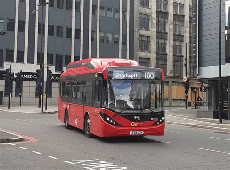 London Bus Route 100