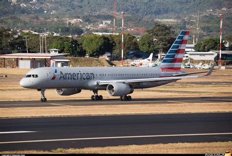 N187an American Airlines Boeing 757 223