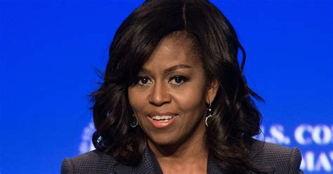Michelle Obamas Memoir Becoming To Be Released In November Cbs Chicago