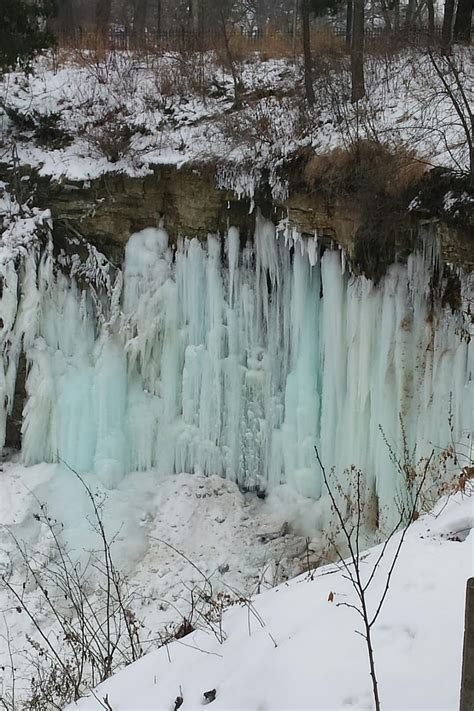 Minnehaha Frozen Waterfall How To See It Safely