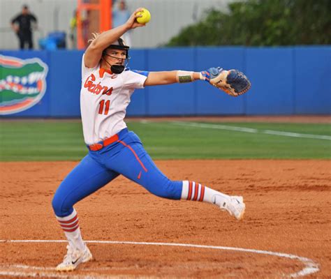 The softball pitch on the left is an underhand throw as opposed to the overhand pitch of the baseball. Gators advance to Women's College World Series after defeating Alabama | Softball | alligator.org