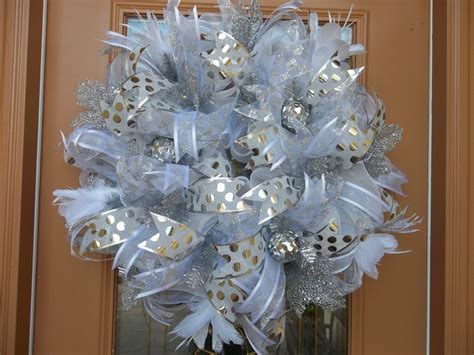 Deco Mesh Winter White And Silver Holiday Wreath By Decodzigns