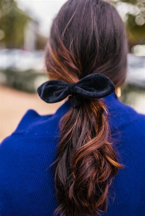 how to tie a bow with ribbon for hair