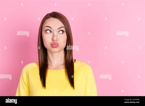 Photo Portrait Girl Pouted Lips Sending Air Kiss On Date Looking