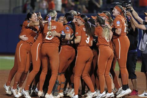 From Diss To Bliss Ncaa Helps Fuel Texas Run To Softball Championship