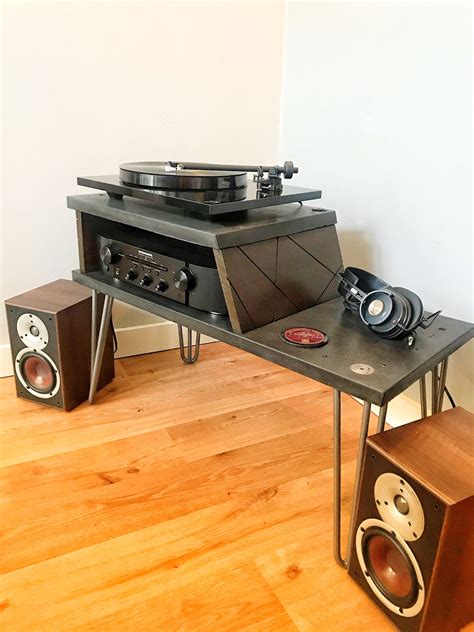 Pin By Timothy Corkey On Tables Turntable Stand Diy Turntable Turntable