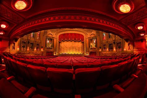 Photographing Richmond's Historic Byrd Theater - Scott Kelby's Photoshop Insider