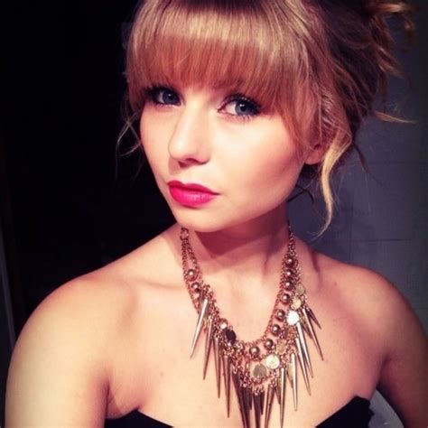 British Teen Beaten Up For Being A Taylor Swift Look A Like