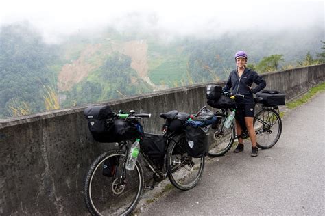 To the north, its boundary touches that of kelantan; Cameron-Highlands-Tanah-Rata-Malaysia-392 - Modern ...