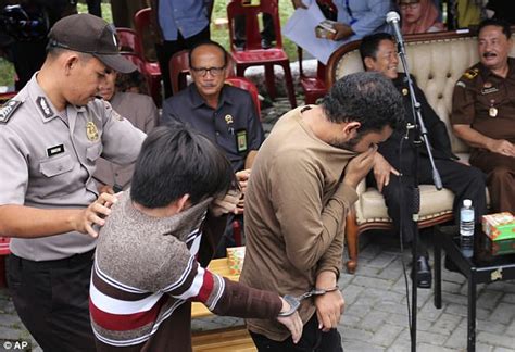 Gay Men Caned 85 Times Under Sharia Laws In Indonesia Daily Mail Online