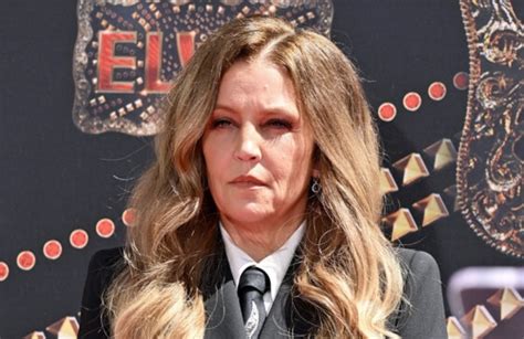 Lisa Marie Presley Dead Star Unsteady At Golden Globes Two Days Before Cardiac Arrest News
