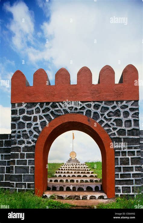 Fort Wall Entry Gate Entry Arch Shivaji Samadhi Jawhar Javhar