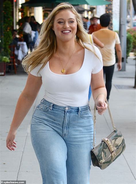 News Pictures — Iskra Lawrence 28 Is Every Inch The Supermodel As She