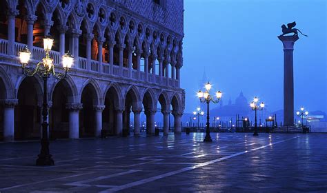 Blue Evening In Venice Lanterns Italia Italy Sky Venice Splendor