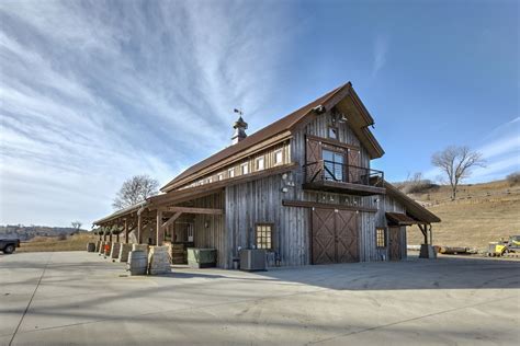 Barn House For Sale In Nebraska Has Horse Stalls For Bedrooms Curbed