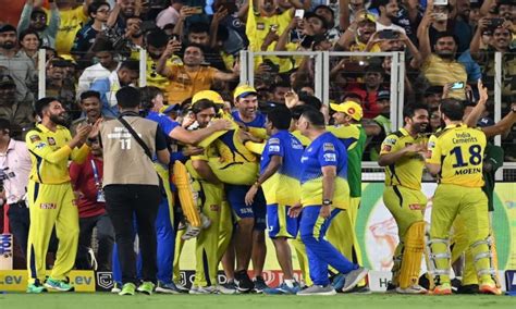 Ipl Final 2023 Csk Beats Gt To Lift 5th Title In Rain Hit Close