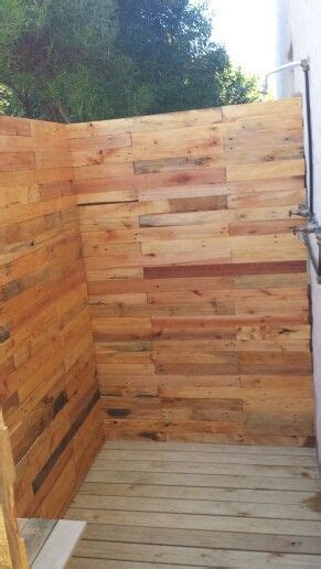 Outdoor Shower Made From Pallets Pallet Outdoor Outdoor Ideas Diy