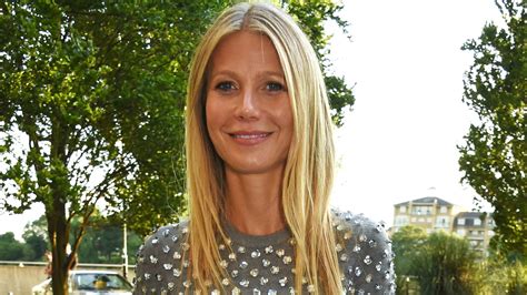 Gwyneth Paltrows Goop Guide To Anal Sex Wipes Up Messy Myths