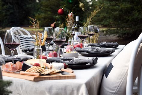 Your Guide To Hosting Christmas In July In Australia Decorating Menu