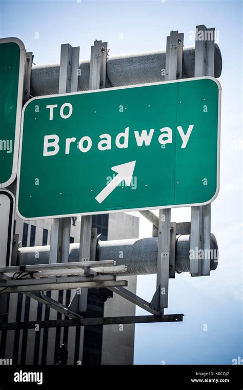 Manhattan Broadway Green Road Sign Hi Res Stock Photography And Images