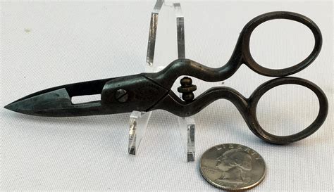 Lot Vintage Sheffield C B R Best Steel Buttonhole Sewing Scissors