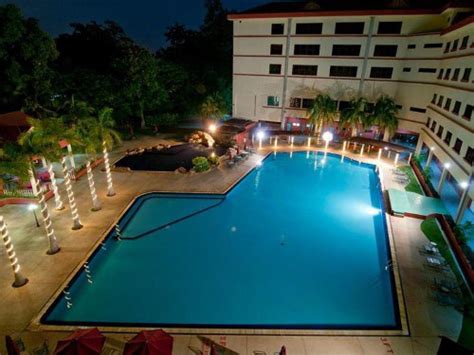 Hotels near the carnivall theme park. Swiss Inn Sungai Petani | Percutian Bajet