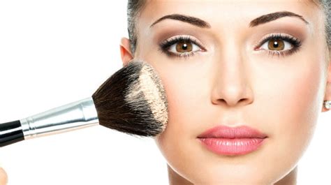 8 Tutorials To Teach You How To Apply Make Up Like A Pro