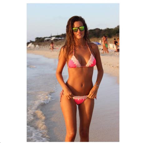 Malena Costa Celebra Sus 200 Mil Seguidores En Instagram Con Desnudo