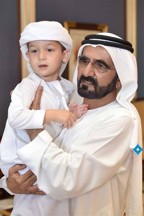 Zayed Bin Mohammed Bin Rashid Al Maktoum Con Su Padre Mohammed Bin Rashid Al Maktoum 2409