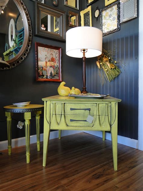 Vintage Retro End Table In Bright Yellow With Black Glaze Modern