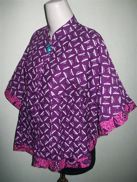 Blus asimetris salur mbok jamu atasan batik modern muslim etnik cantik. Blus Batik Wanita Modern Kelelawar / Kipas Bahan Katun Halus (BKP001)