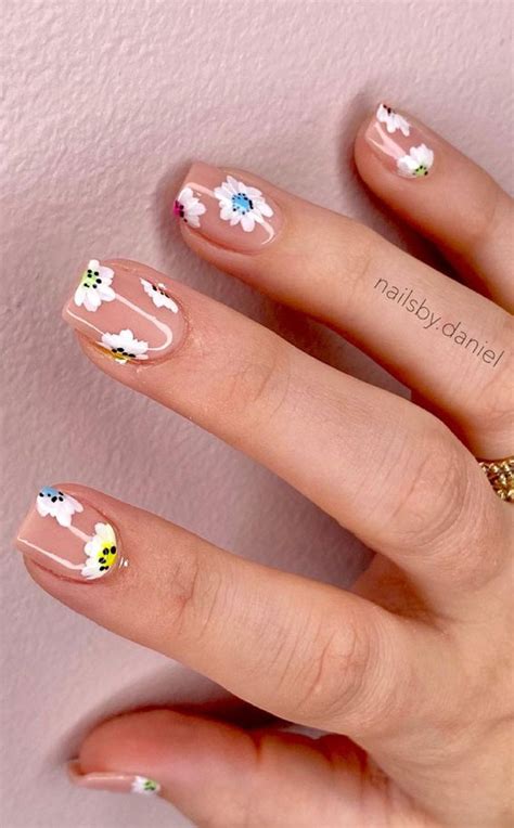 best summer nails 2021 to rock your look floral glossy nude short nails