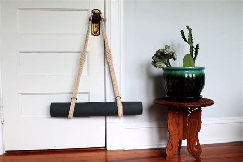I don't like to exercise. Tutorial for Macrame Yoga Mat Strap/ DIY/ Pattern/ Instructions | Yoga mat strap, Yoga gifts ...