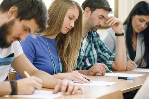 14 Tips For Passing Your College Exams Without Stress • Gethow