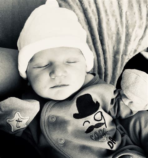 Amanda Stein on Twitter: "You guys! I’m an aunt again! Can’t wait to