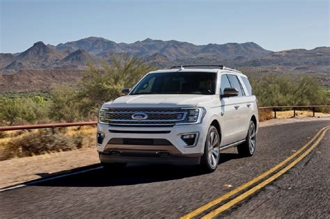 Best prices in canada for leasing the 2021 ford flex se automatic 2wd. 2021 Ford Expedition Max Is an Ideal Choice for a Full ...