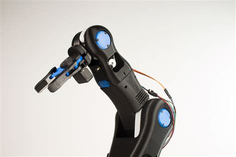 Bcn3d Moveo A Fully Open Source 3d Printed Robot Arm
