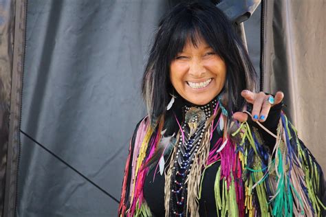 Buffy Sainte Marie May Not Be Native But She Could Be Jewish Barbara Aiello The Blogs