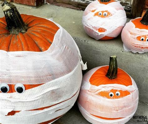 Mummy Pumpkins Easiest Craft Ever