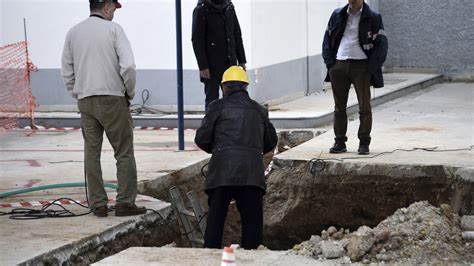 Greece Evacuates An Estimated 75000 People To Defuse Wwii Bomb Fox News