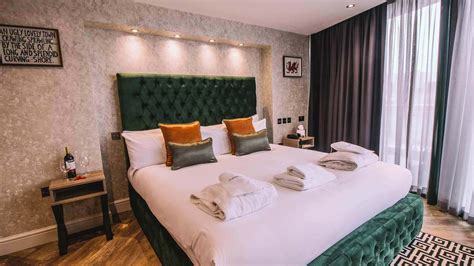 Luxury Deluxe Rooms In Wales The Grand Hotel Swansea