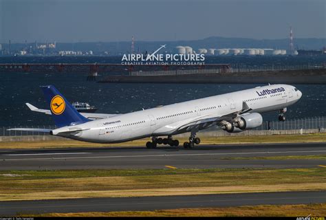 D Aihv Lufthansa Airbus A340 600 At Tokyo Haneda Intl Photo Id