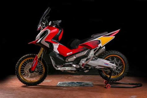 An off road electric scooter will give you the thrill of your life. X-End: A More Dirt-Worthy Honda X-ADV is Born - ADV Pulse