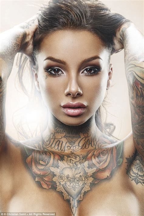 The Stunning Tattooed U S Models Making It Big On The Catwalk Daily Mail Online