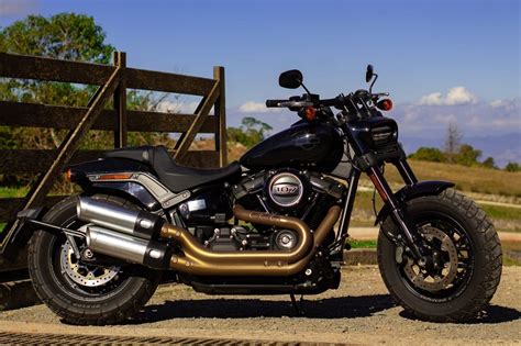 A Revista Capital Econômico Testou A Imponente Harley Davidson Fat Bob