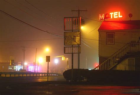 7300 Motel Night Stock Photos Pictures And Royalty Free Images Istock
