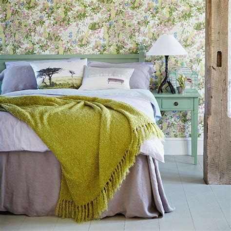 Vintage Bedroom Ideas To Add Old School Style Bedroom Vintage Floral